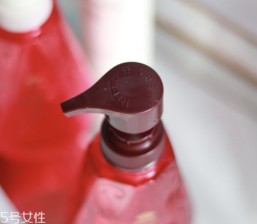 力士洗發(fā)水是堿性的嗎？力士洗發(fā)水是酸性還是堿性？