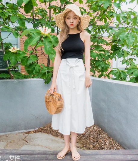 夏天戴什么帽子好看？夏季帽子搭配圖片