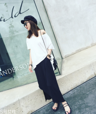 v領(lǐng)t恤怎樣搭配衣服？v領(lǐng)t恤搭配圖片