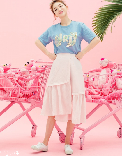 不規(guī)則裙子怎么搭配？不規(guī)則裙子搭配圖片