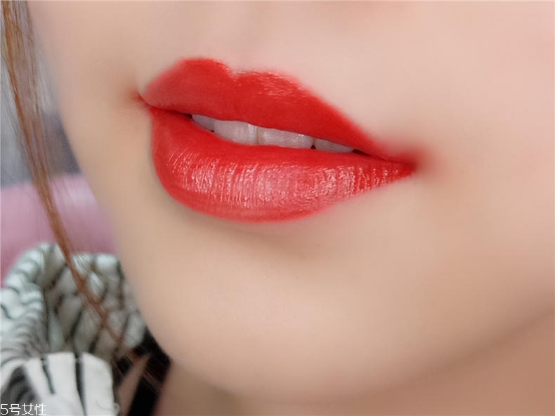 橙色系唇妝怎么畫 適合夏天的橙色系唇妝教程 橙色系唇妝怎么畫 適合夏天的橙色系唇妝教程