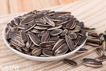葵瓜子是什么？葵瓜子是什么瓜的子？