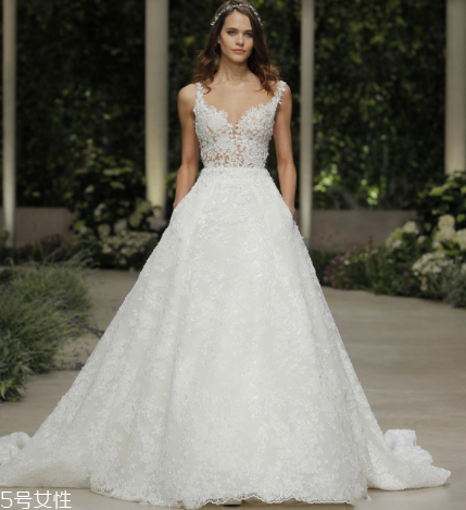 婚紗可以穿紅色的嗎？婚紗穿紅色的好嗎？