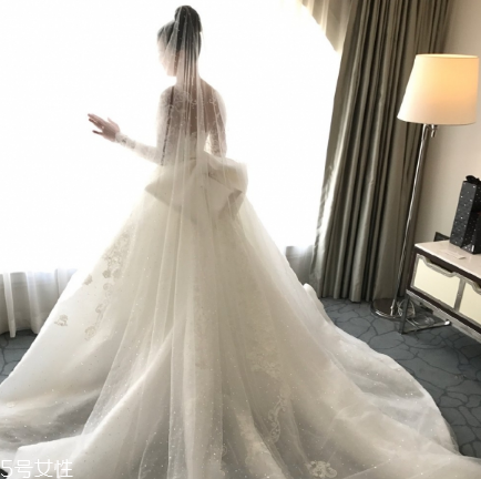 婚紗能干洗嗎？婚紗干洗會有損害嗎？