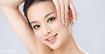 毛周角化是雞皮膚嗎 毛周角化癥怎么治 毛周角化是雞皮膚嗎 毛周角化癥怎么治