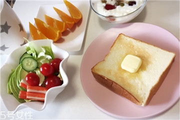 運(yùn)動前后吃什么好 運(yùn)動前后可以吃東西嗎 運(yùn)動前后吃什么好 運(yùn)動前后可以吃東西嗎