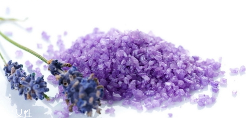 浴鹽的作用是什么 浴鹽的功效與作用 浴鹽的作用是什么 浴鹽的功效與作用