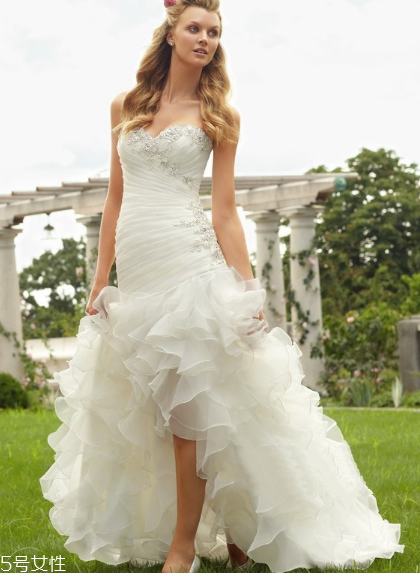 婚紗一般多少錢一套？婚紗買多少錢的合適？