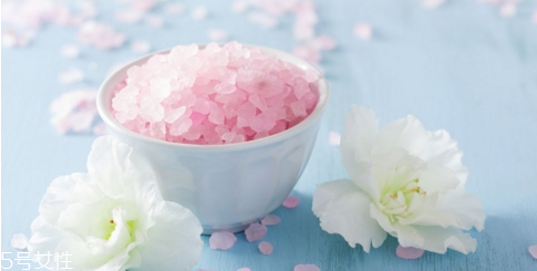 浴鹽可以每天用嗎 浴鹽能天天用嗎 浴鹽可以每天用嗎 浴鹽能天天用嗎