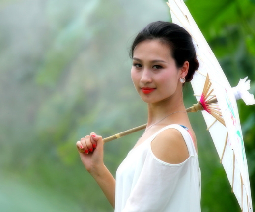 縮鼻手術(shù)多少錢？縮鼻手術(shù)風(fēng)險(xiǎn)大嗎