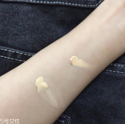 植村秀粉底液哪款好用 花瓣輕肌和塑顏光感哪個(gè)好 植村秀粉底液哪款好用 花瓣輕肌和塑顏光感哪個(gè)好