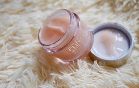 倩碧和歐萊雅哪個(gè)好？倩碧和歐萊雅哪個(gè)檔次高