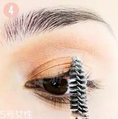 日常復(fù)古眼妝畫法圖解 日常復(fù)古眼妝為氣質(zhì)加分 日常復(fù)古眼妝畫法圖解 日常復(fù)古眼妝為氣質(zhì)加分