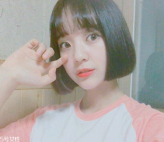 2018年夏天熱門的短發(fā)發(fā)型 夏天短發(fā)發(fā)型女2018 2018年夏天熱門的短發(fā)發(fā)型 夏天短發(fā)發(fā)型女2018