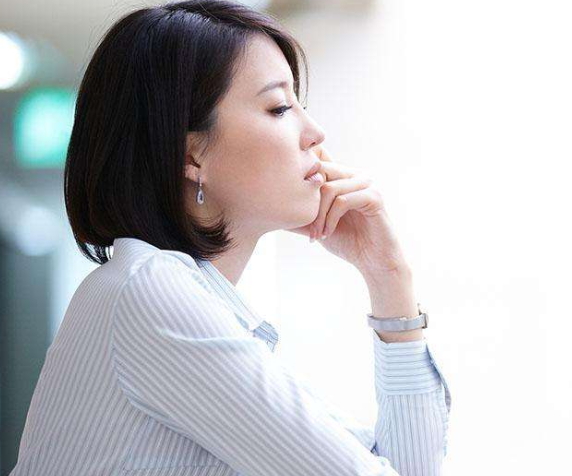 歪鼻矯正一般多少錢？歪鼻矯正掛風(fēng)險(xiǎn)大嗎