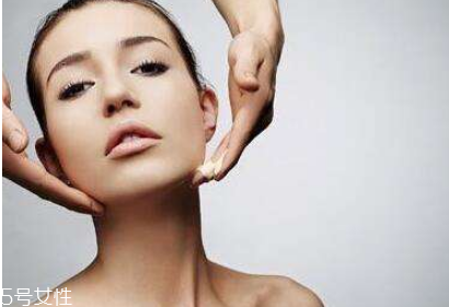 混合性皮膚怎么去角質(zhì) 混合性皮膚多久去角質(zhì) 混合性皮膚怎么去角質(zhì) 混合性皮膚多久去角質(zhì)