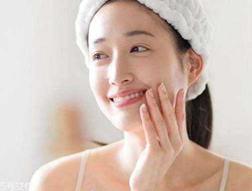 干皮起痘怎么回事？為什么干皮也長(zhǎng)痘痘？