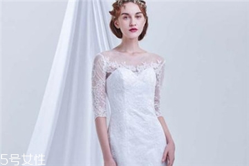 婚紗干洗費(fèi)一般多少錢？干洗婚紗的價(jià)格