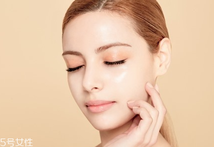 妝前乳和素顏霜哪個(gè)先 妝前乳和素顏霜的順序 妝前乳和素顏霜哪個(gè)先 妝前乳和素顏霜的順序