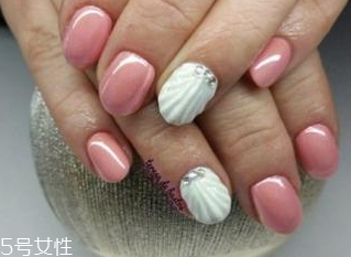 貝殼美甲圖片2022新款式夏天 俏皮又仙氣的4款貝殼指甲 貝殼美甲圖片2022新款式夏天 俏皮又仙氣的4款貝殼指甲