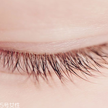 接睫毛前要洗臉嗎 接睫毛前要卸妝嗎 接睫毛前要洗臉嗎 接睫毛前要卸妝嗎