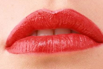 厚唇變薄術(shù)多少錢？厚唇變薄術(shù)風(fēng)險(xiǎn)大嗎