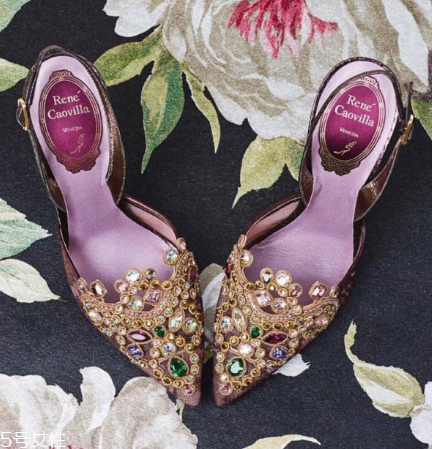 婚鞋可以送人嗎？婚鞋送人好嗎？