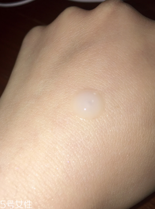 油皮可以用芙麗芳絲嗎？芙麗芳絲適合油皮嗎？