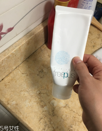 油皮可以用芙麗芳絲嗎？芙麗芳絲適合油皮嗎？