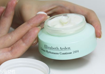 乳液可以直接擦臉嗎？乳液直接擦臉好嗎？