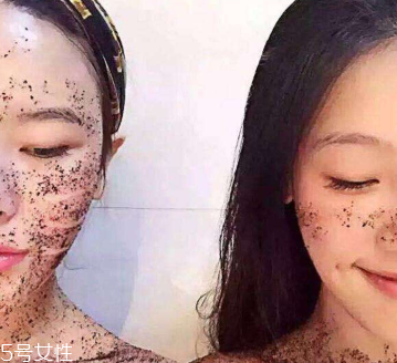 咖啡磨砂膏洗不干凈怎么回事 咖啡磨砂膏用洗面奶洗掉嗎 咖啡磨砂膏洗不干凈怎么回事 咖啡磨砂膏用洗面奶洗掉嗎