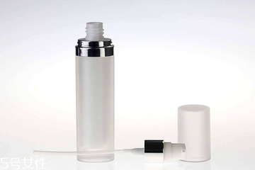 乳液涂一次用多少最好？