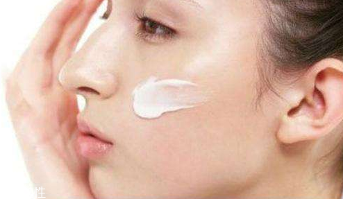 乳液拍打還是涂抹？乳液正確涂抹手法