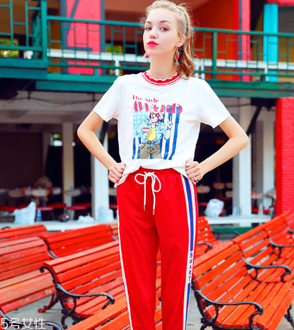 圓臉適合什么t恤？圓臉穿什么t恤好看？