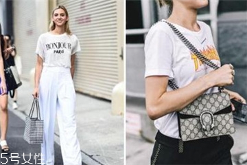 夏天白色t恤怎么搭配？夏季白t搭配竅門