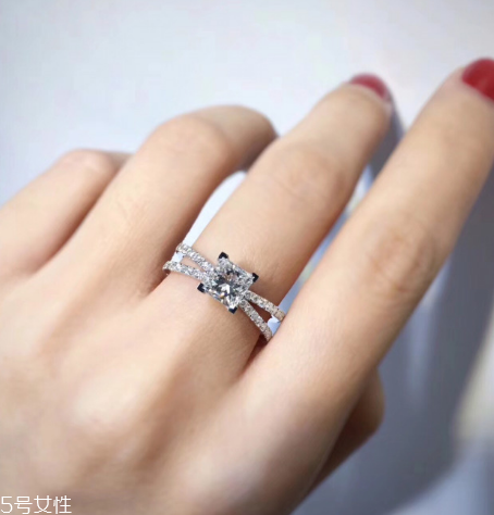 鉆戒可以換黃金嗎？鉆戒能換成黃金戒指嗎？