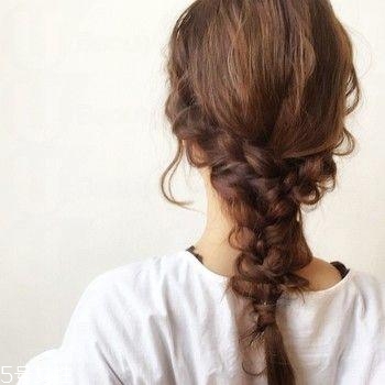 隨性簡(jiǎn)單蓬松編發(fā)圖片 隨性簡(jiǎn)單蓬松編發(fā)圖片