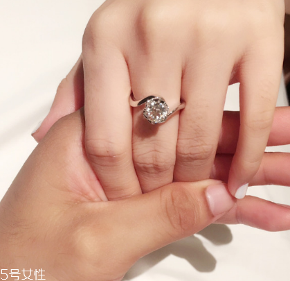 鉆戒可以調(diào)節(jié)大小嗎？鉆戒調(diào)節(jié)大小會有影響嗎？