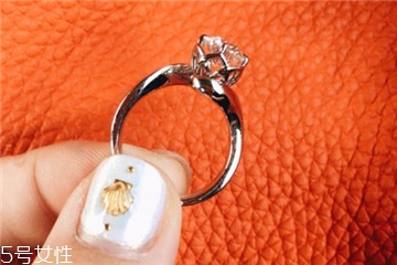 鉆戒可以調(diào)節(jié)大小嗎？鉆戒調(diào)節(jié)大小會(huì)有影響嗎？