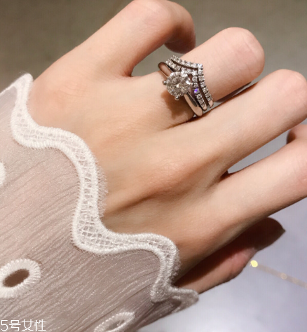 鉆戒可以用酒精洗嗎？鉆戒用酒精洗有影響嗎？