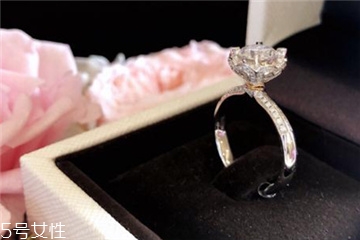 鉆戒可以用火燒嗎？鉆戒用火燒會(huì)壞嗎？