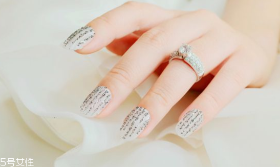 婚紗美甲圖片2022新款式 簡單優(yōu)雅時尚7款婚紗美甲 婚紗美甲圖片2022新款式 簡單優(yōu)雅時尚7款婚紗美甲