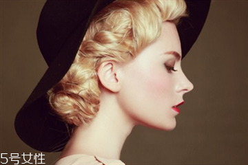 皮膚暗黃怎么化妝好看 皮膚暗黃怎樣化妝顯白 皮膚暗黃怎么化妝好看 皮膚暗黃怎樣化妝顯白