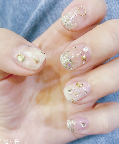 婚紗美甲圖片2022新款式 簡單優(yōu)雅時尚7款婚紗美甲 婚紗美甲圖片2022新款式 簡單優(yōu)雅時尚7款婚紗美甲