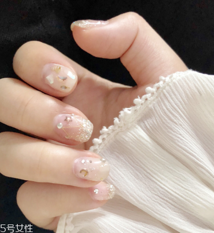 婚紗美甲圖片2022新款式 簡單優(yōu)雅時尚7款婚紗美甲 婚紗美甲圖片2022新款式 簡單優(yōu)雅時尚7款婚紗美甲