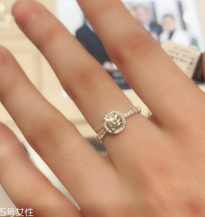 鉆戒圈是什么材質(zhì)？鉆戒指環(huán)一般是什么材質(zhì)？