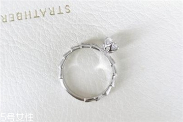 鉆戒圈是什么材質(zhì)？鉆戒指環(huán)一般是什么材質(zhì)？