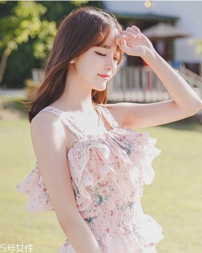 夏季適合什么顏色頭發(fā) 夏季染什么顏色好看 夏季適合什么顏色頭發(fā) 夏季染什么顏色好看