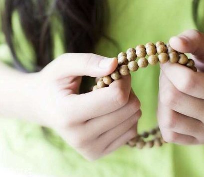 沉香手串一般多少錢？沉香手串市場價(jià)格