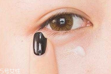 眼霜開封后保質(zhì)期多久？眼霜開封多久不能用？